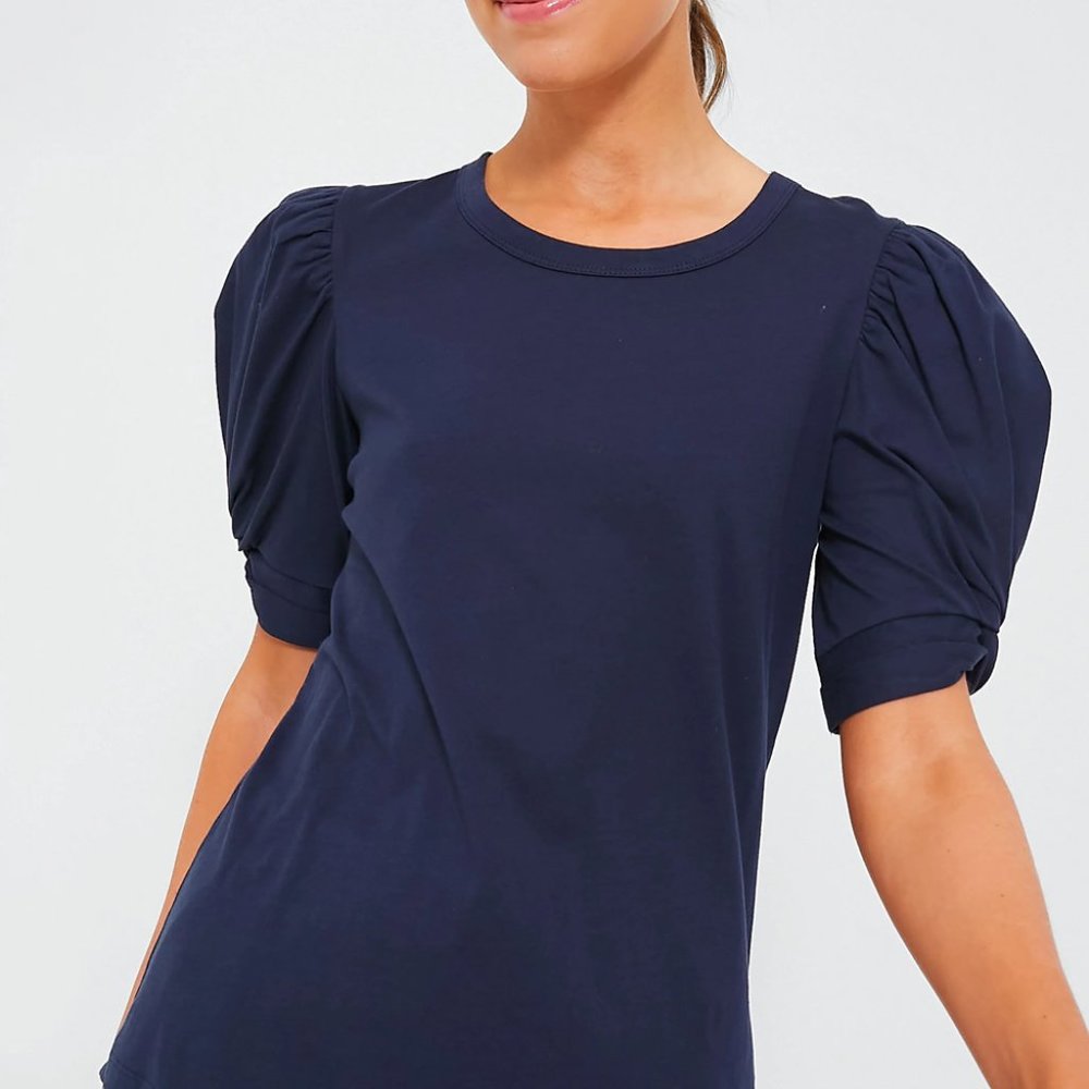 NWT Tizzie Navy Vesty Puff Sleeve Crewneck